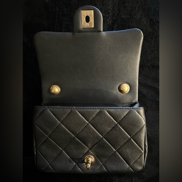 Chanel Mini Flap Bag with Top Handle in Leather - Picture 3 of 7